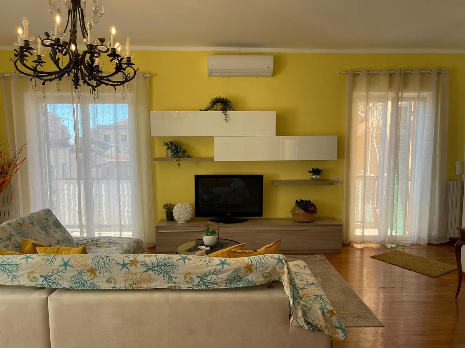 ラヴァーニャ Casa Rivieraヴィラ エクステリア 写真
